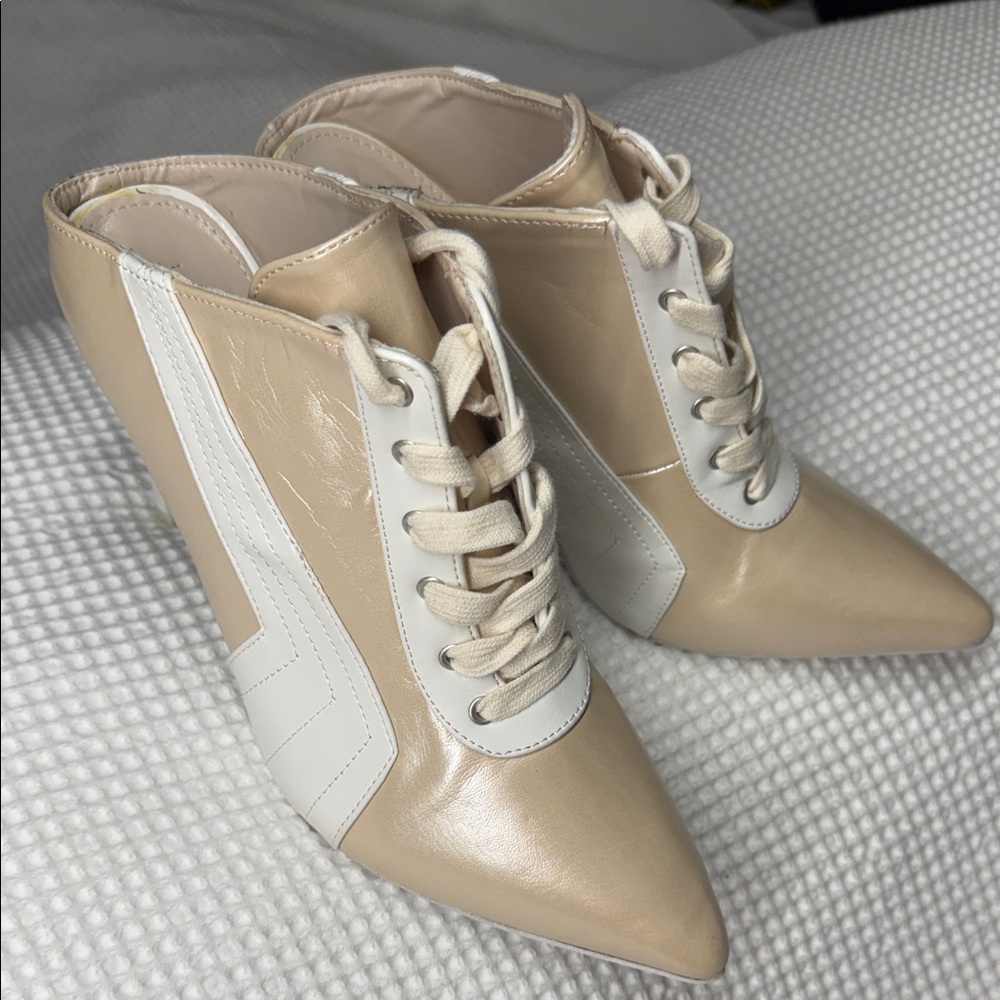 Cape Robbin Cream and White Women's Lace-Up Wedge Shoes - Size 11